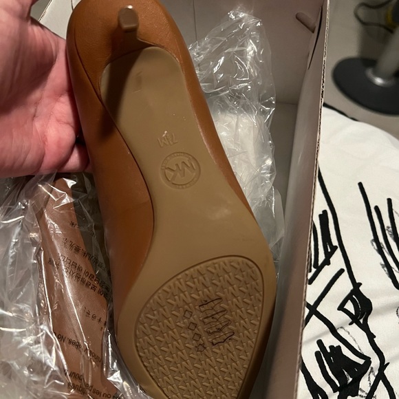 New MK pumps - Picture 3 of 7